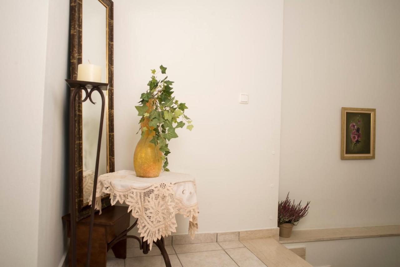 Maisonette With Garden In The Heart Of The Historical Kalamata Center Zewnętrze zdjęcie