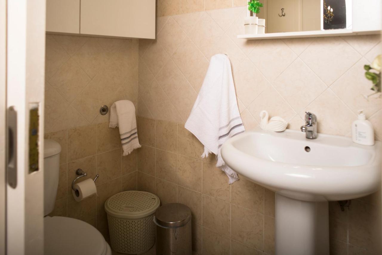 Maisonette With Garden In The Heart Of The Historical Kalamata Center Zewnętrze zdjęcie