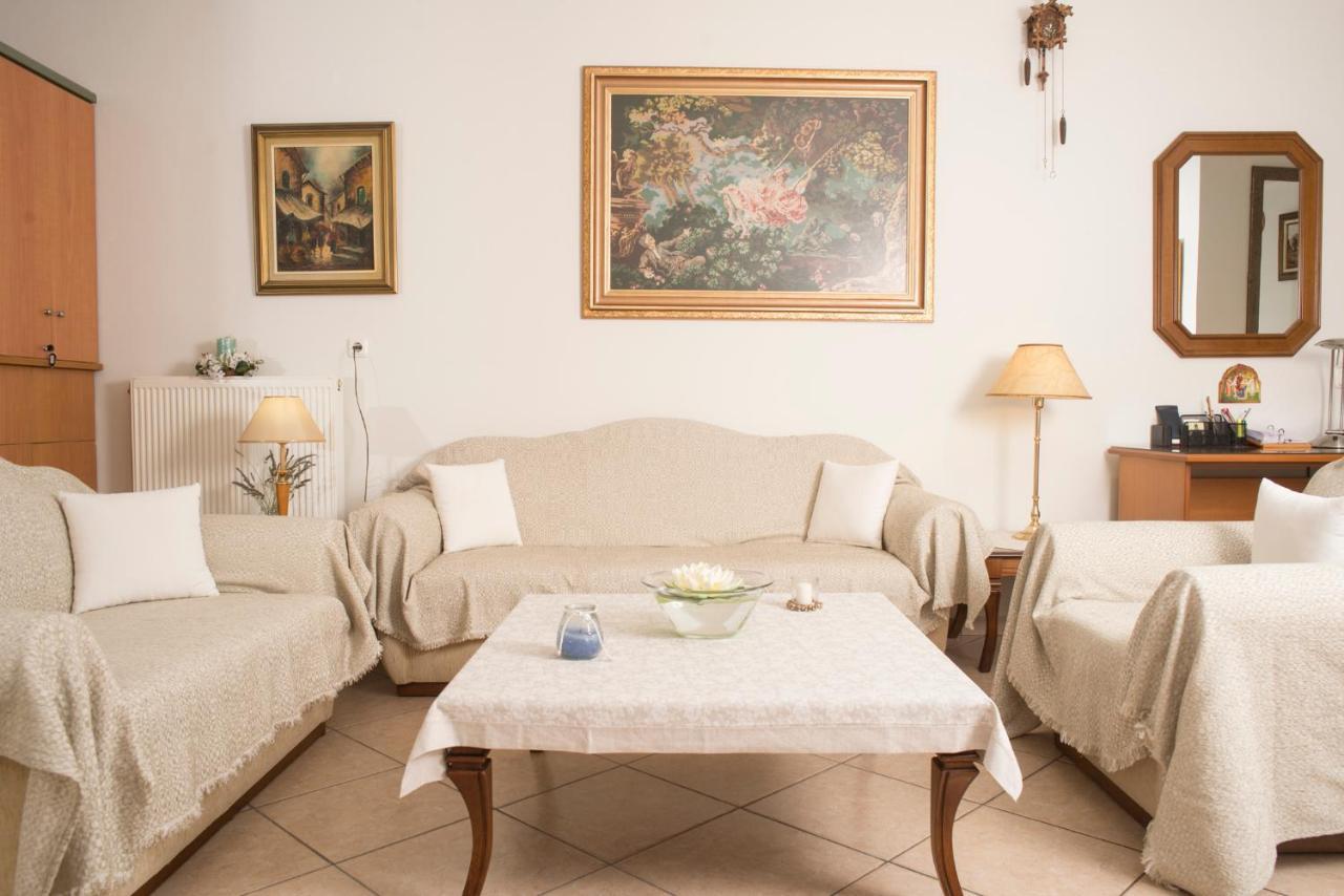 Maisonette With Garden In The Heart Of The Historical Kalamata Center Zewnętrze zdjęcie