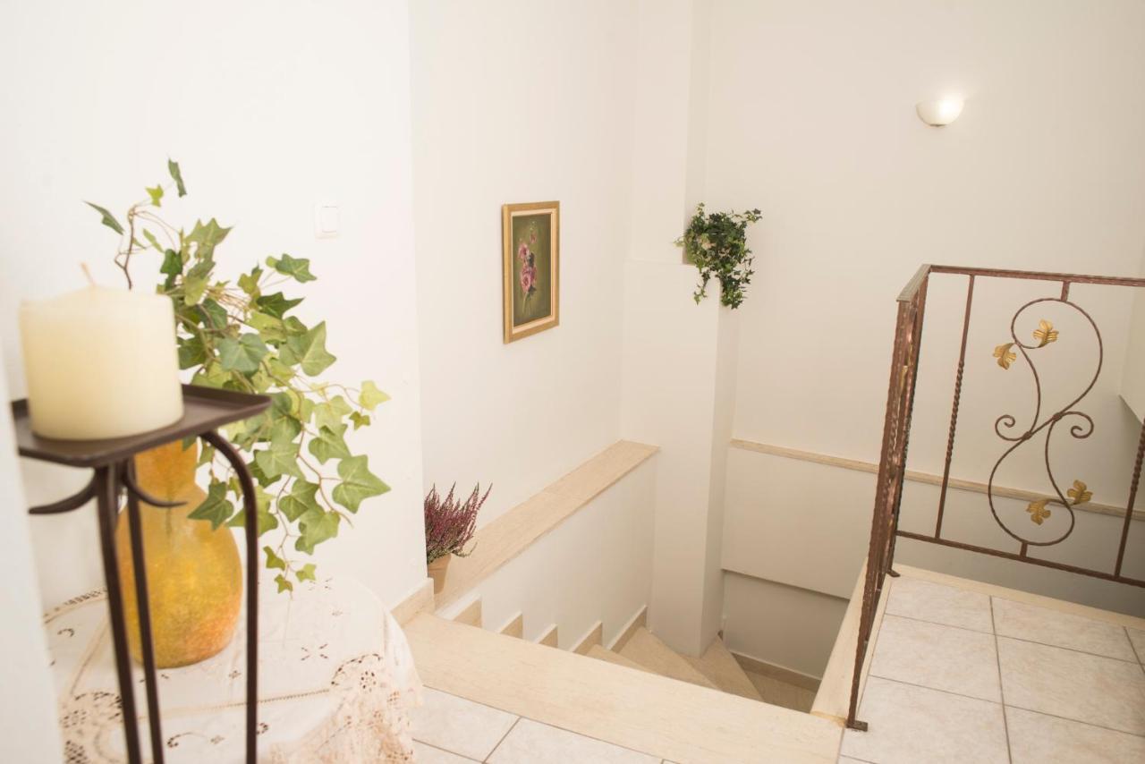Maisonette With Garden In The Heart Of The Historical Kalamata Center Zewnętrze zdjęcie