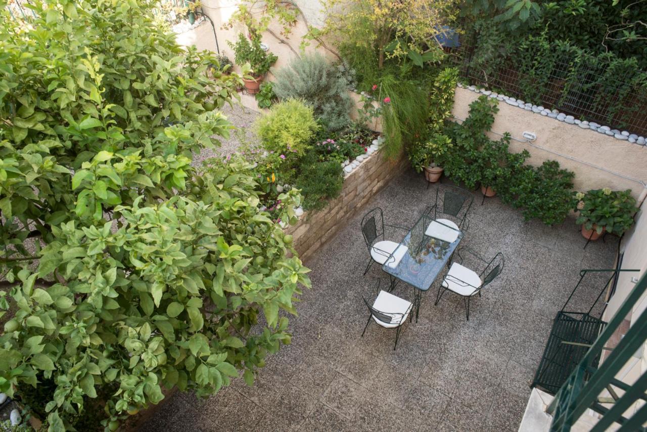 Maisonette With Garden In The Heart Of The Historical Kalamata Center Zewnętrze zdjęcie